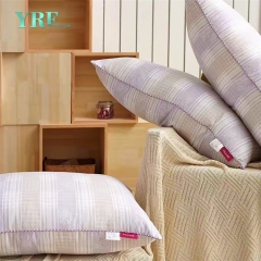 miękkie poduszki dekoracyjne z bawełny