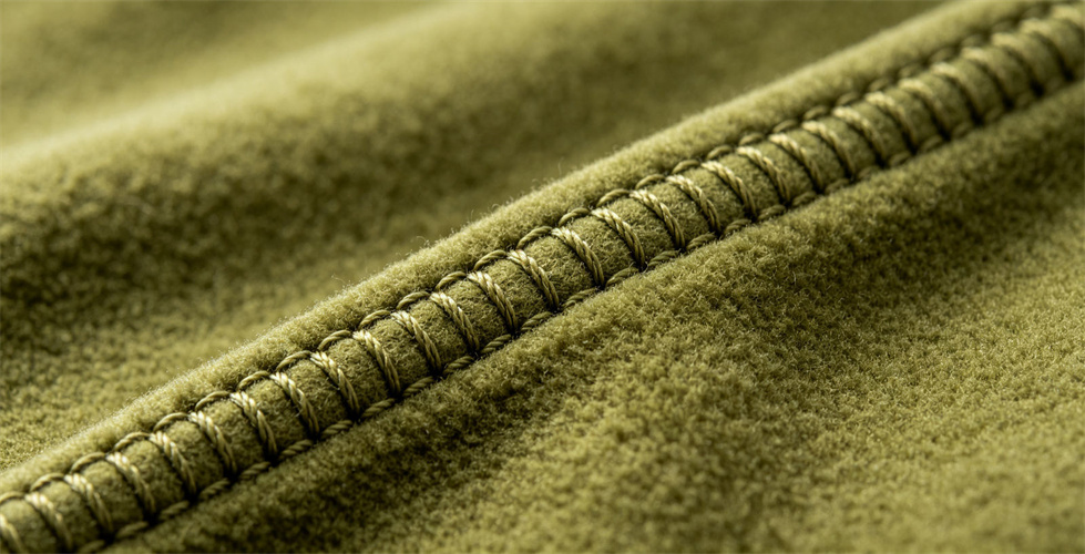 Blanket edge stitching detail for workmanship inspection, sewing quality review and sample approval