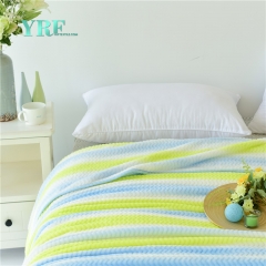 duży, ciepły, pluszowy koc z polaru