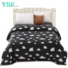 Eleganckie koce na wiosnę i jesień