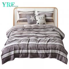 Dwustronny wygodny koc na pościel